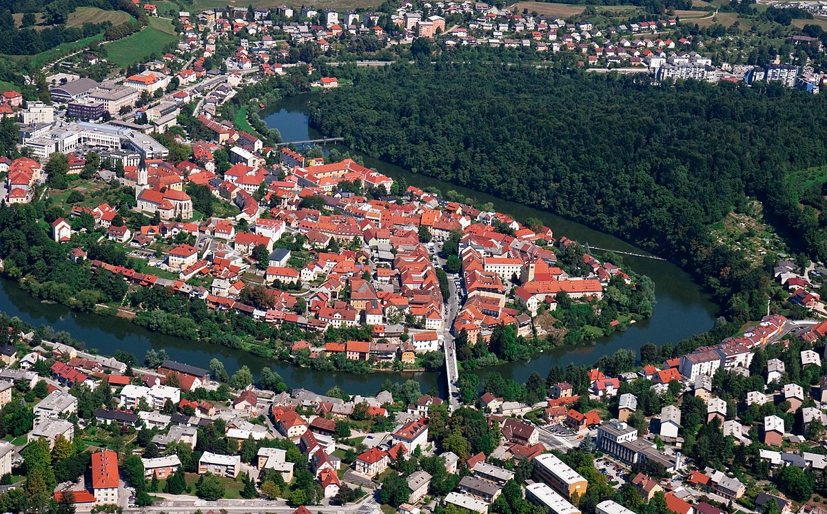 Slovenija - Novo Mesto -Kombi prevoz putnika